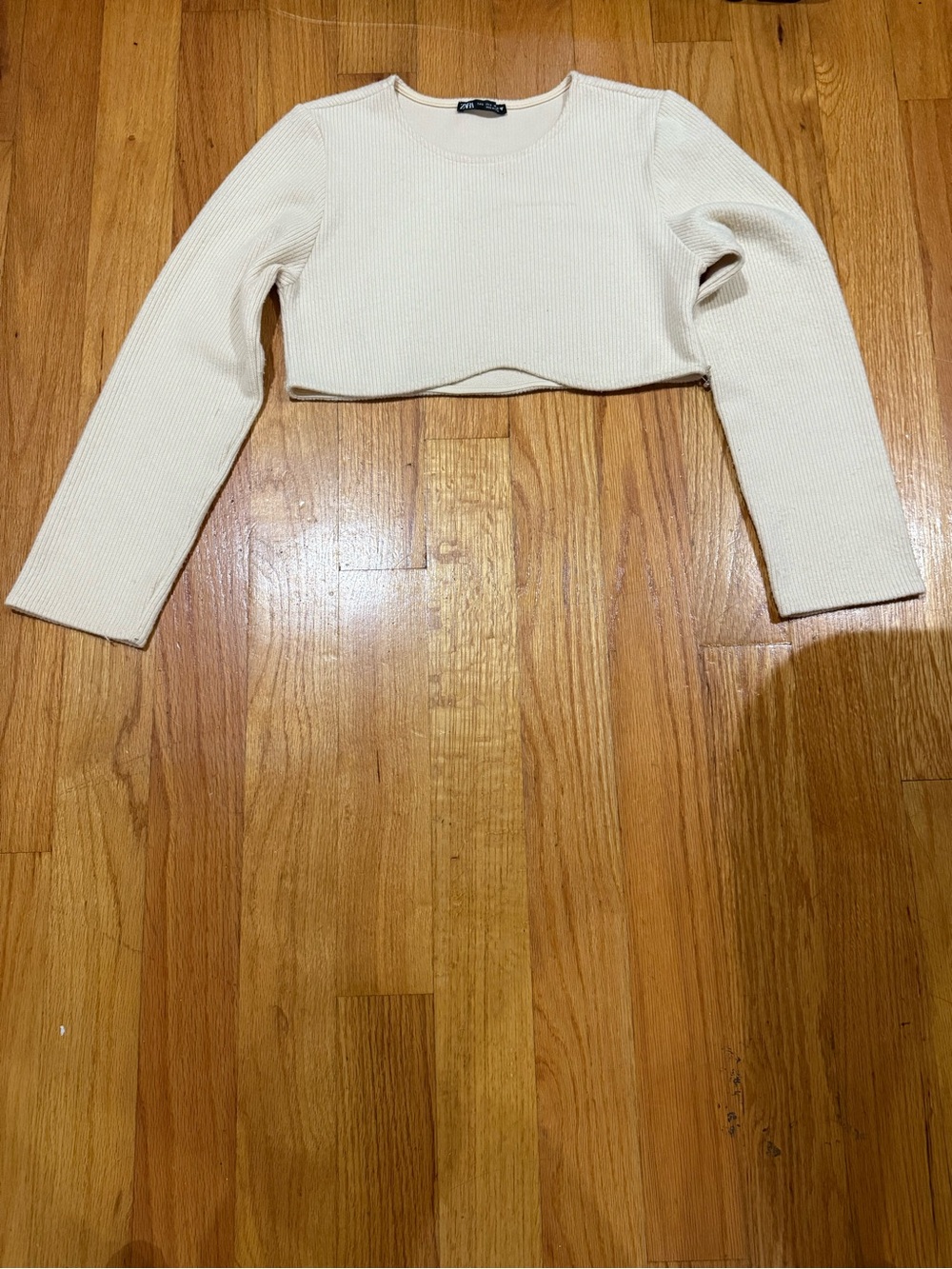 Zara Ribbed Long Sleeve Cropped Top Curved Hem Ecru S